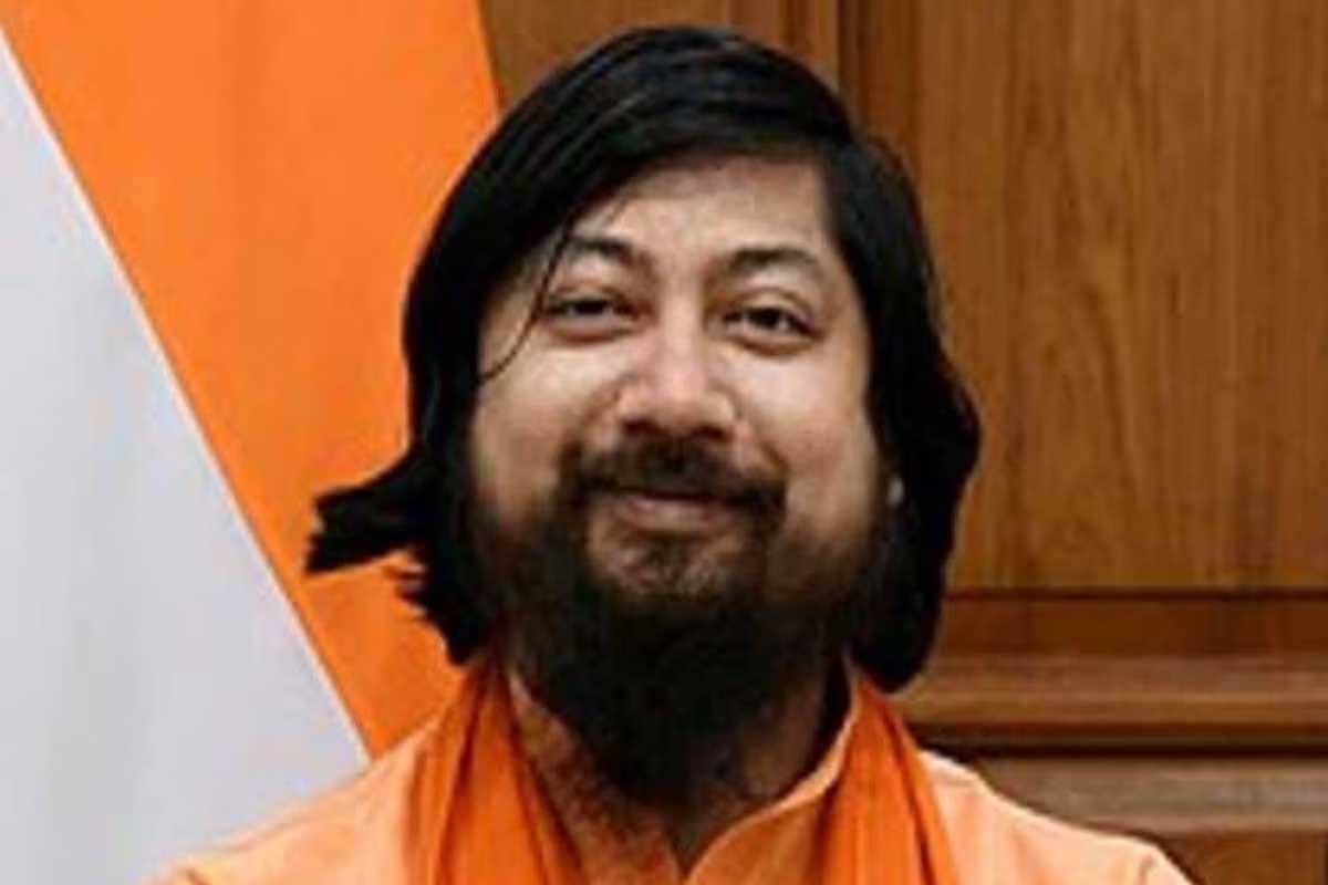 बंगाल के कूच बिहार में निशीथ प्रमाणिक के काफिले पर फिर हमला